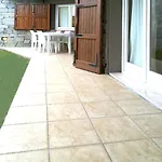 בית נופש Sa Tiria *