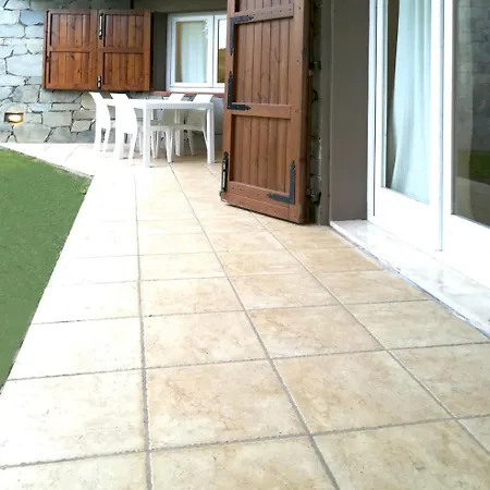 Tatil Evi Sa Tiria *